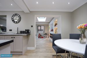 Kitchen/Diner- click for photo gallery